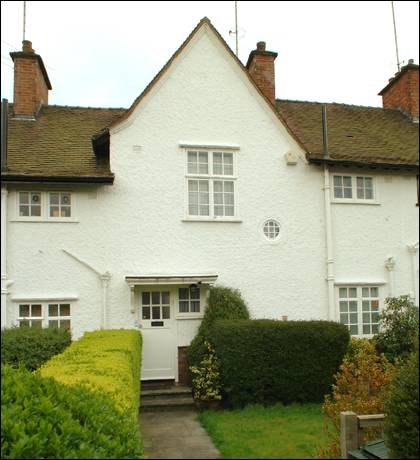 32 Oakwood Road